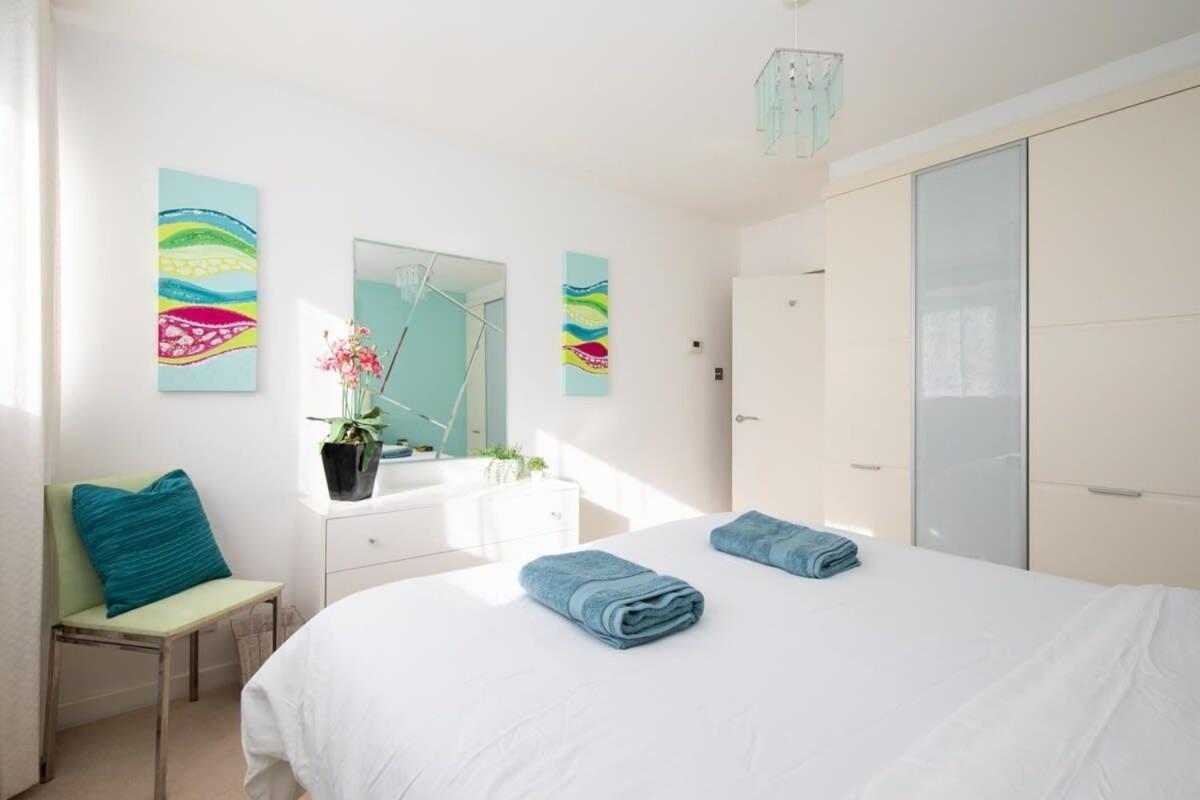 Sunny & Modern Near The Beach & Village W Parking East Wittering Exterior photo