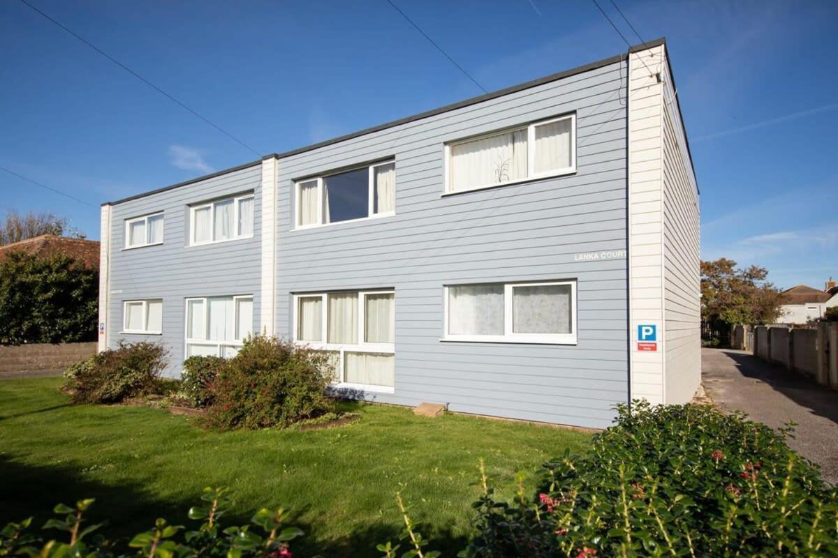 Sunny & Modern Near The Beach & Village W Parking East Wittering Exterior photo